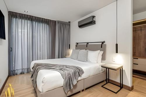 Morph 401 - Modern apt High Ceilings BBQ/Jacuzzi, El Poblado (foto 6)
