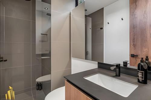 Morph 401 - Modern apt High Ceilings BBQ/Jacuzzi, El Poblado (foto 10)
