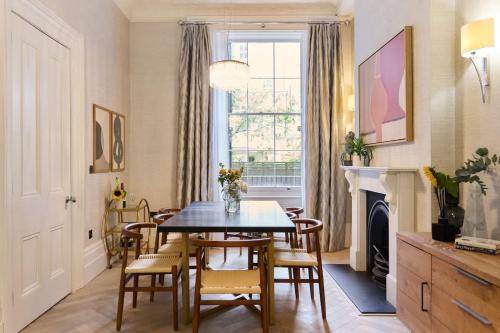 The Bayswater Retreat - Adorable 3BDR Flat with Balcony, Londres (foto 2)