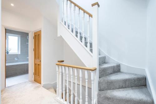 The Porchester Gardens - Modern & Bright 4BDR with Garden and Parking, Londýn (fotografie 7)