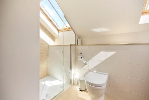 The Porchester Gardens - Modern & Bright 4BDR with Garden and Parking, Londýn (fotografie 9)