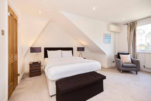 The Porchester Gardens - Modern & Bright 4BDR with Garden and Parking, Londýn (fotografie 10)