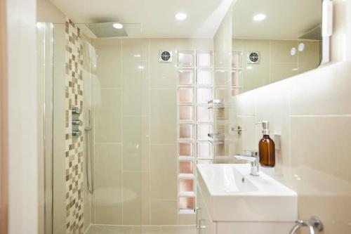 The Bermondsey Place - Cozy 2BDR Flat, Londra (foto 6)