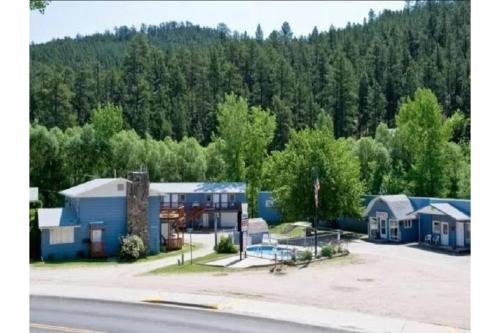 The Brookside Motel / Mt. Rushmore - image 11