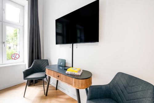 The Bornholmer, Spacious 100m2, Ideal for Groups & Families, 2BR, huge living room, 4 - 8 Guests, Berlino (foto 10)