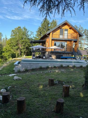 外部景觀, River Home by WH in 斯維薩