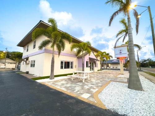 Stylish 1b1b Unit With Kitchen And Pool in Clearwater sentrum