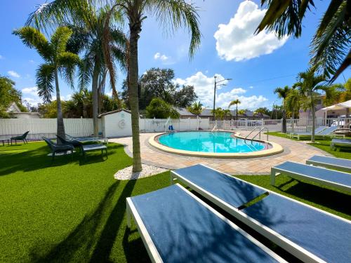 Stylish 1b1b Unit With Kitchen And Pool in Clearwater sentrum