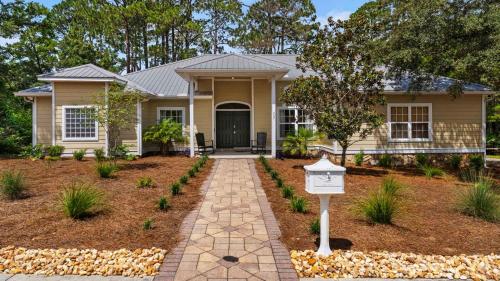 Secluded Sanctuary By the Sea, Seacrest