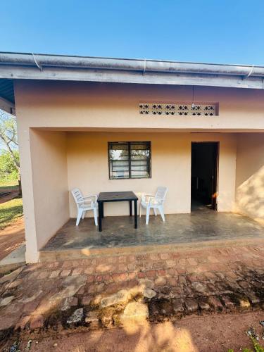 NEUL Kafu River Lodge And Campsite in Masindi