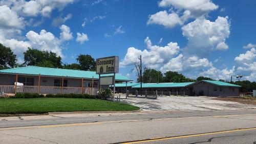 . Economy Inn