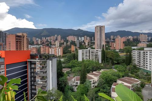 Morph 1401 - Luxe & bright ap in Poblado with AC, El Poblado (photo 6)