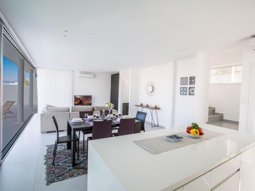 Villa Panemorfi - Luxury Brand New 3 Bedroom Protaras Villa With Private Pool - image 4