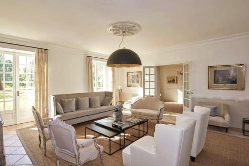 Chateau au coeur des vignes proche de St Emilion in Belves-de-Castillon