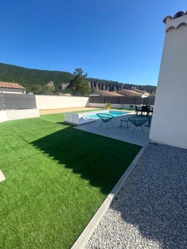 Villa avec piscine en Provence gîte à louer Les Mées