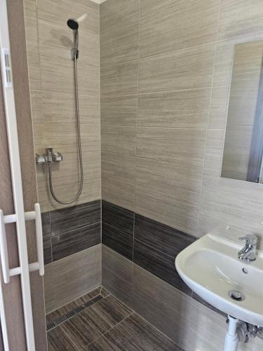 Shower, Apartmany Lahofer ZNOJMO in Oblekovice