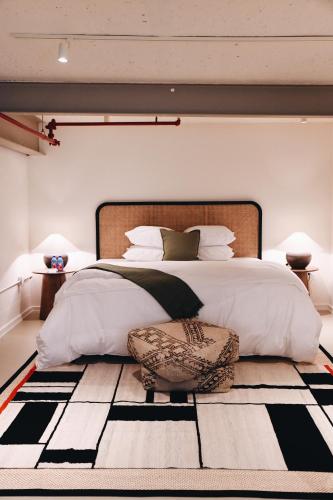 Cherry Warehouse Hotel - image 8