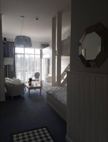 Summertime Suites
