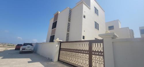 فيلا للايجار في عوقد الشمالية