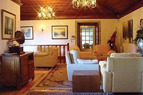Oprema, Splendid Ponte De Lima Villa 6 Bedrooms Villa Coura Coura Valley Views Ping Pong Pool Table in Rubiaes