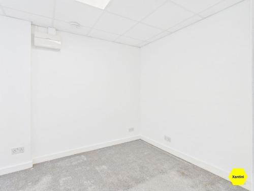 New Spacious apartment in Chesterton