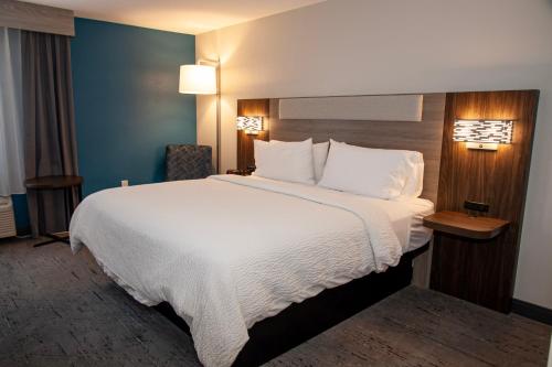 Photo - Holiday Inn Express Tucson-Airport by IHG