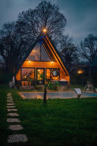 Sapanca Ozfer Bungalov