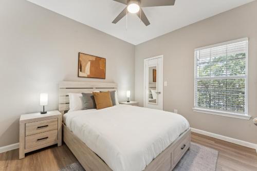 The Calvin 335 I Spacious 2 bed 1 Bath – khách sạn tại Plano
