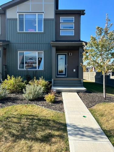 1-BR Suite with Private entrance near Restaurants, Shops, Local Amenities, Edmonton (foto 4)