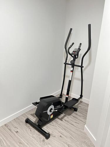1-BR Suite with Private entrance near Restaurants, Shops, Local Amenities, Edmonton (foto 5)