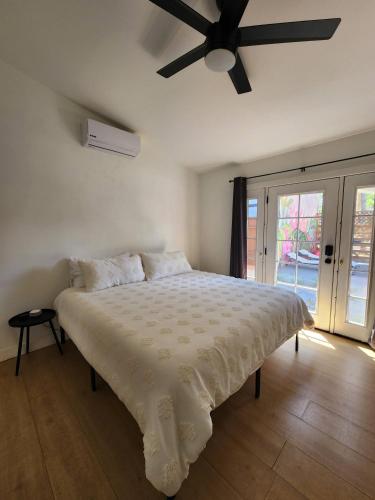 บริการและสิ่งอำนวยความสะดวก, Events Allowed: Sunny Villa| Lake| Trails| Beach in ลาเมซา (CA)