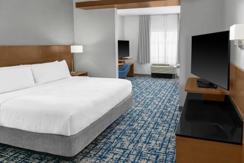 Photo - Fairfield Inn and Suites by Marriott Calhoun
