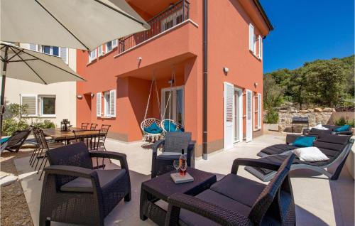 Hotelli välisilme, Beautiful Home In Miholascica in Miholašćica