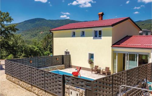 Viesnīcas āriene, Lovely Home In Jurdani in Jusici