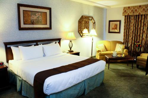 University Square Hotel, Фресно