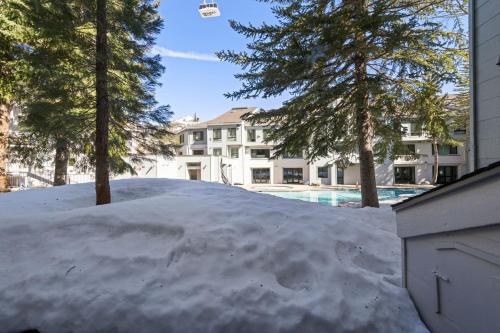 Palisades Tahoe Lodge Rentals Premium Studio #105 in โอลิมปิกแวลเลย์