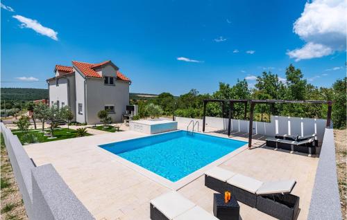 Awesome Home In Ribnica - Krusevo