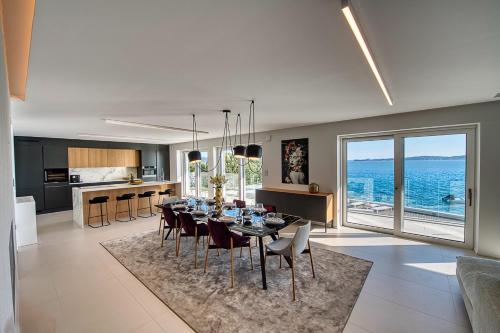 Magical Zadar Villa 6 Bedrooms Villa Ocean Fantasy Astounding Sea Views - image 3
