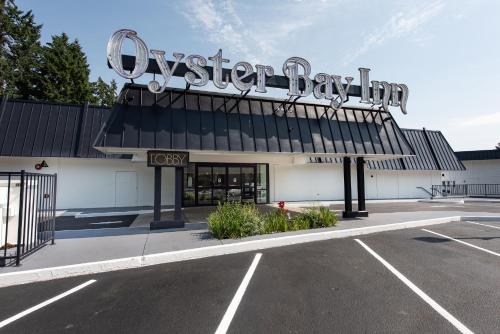 Oyster Bay Inn & Suites in Bremerton (WA)