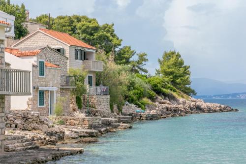 Apartments by the sea Cove Donja Kruscica - Donja Krusica Solta - 11146 
