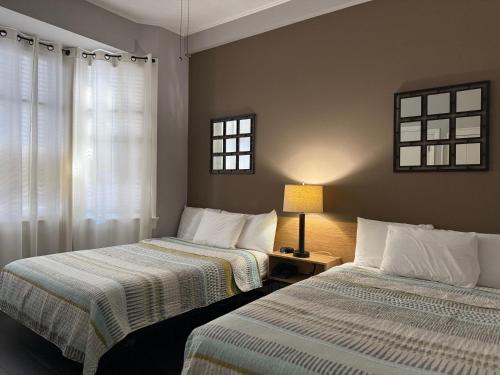 Double Room with Two Double Beds image 2
