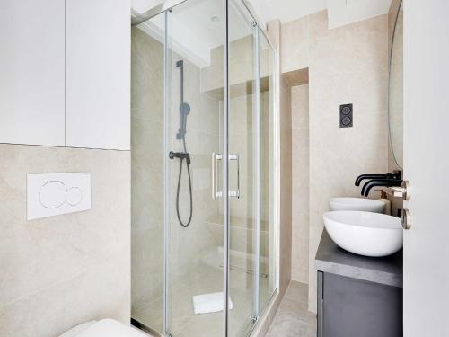Cosy apartment in Sentier - image 5