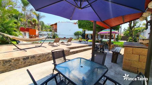 Kert, Finca Taino. Hermosa casa con alberca in Las Fincas