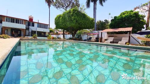 Finca Taino. Hermosa casa con alberca in Jiutepec, Mexiko