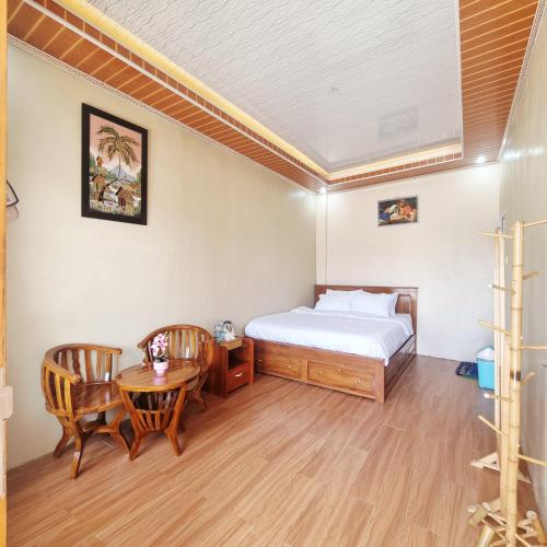 Slili View Villa near Watulawang Beach