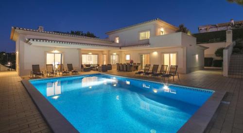 Villa Povo do Burro beautiful and elegant villa few minutes walk to resort centre - image 9