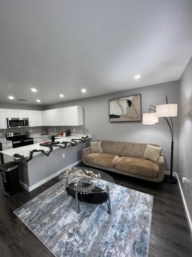 DT DALLAS l 1BD 1BA l BAYLOR MED
