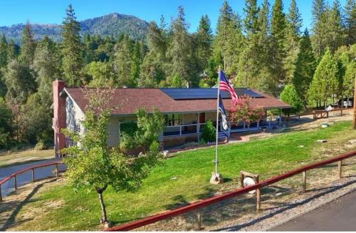 Yosemite retreat,Mariposa home, End of summer offer