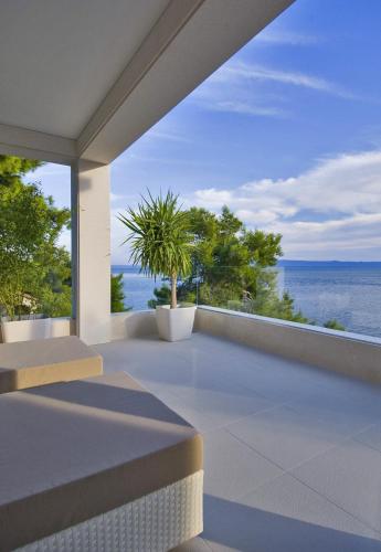 Létesítmények, Stunning Brac Villa 5 Bedrooms Villa Selca Brac 5 Metres To The Beach in Selca