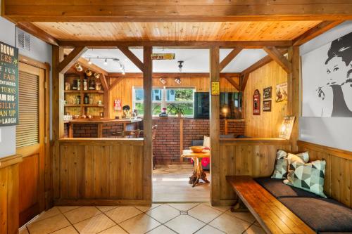 Hideaway Hot Tub Sunna Lake Kayaks Pool in บุชคิล (พีเอ)